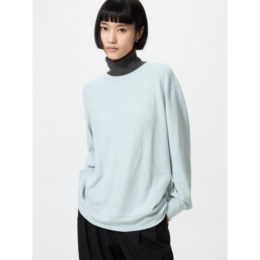Uniqlo Soft Knit Fleece Crew Neck T