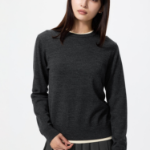 Uniqlo Свитер из мериносовой шерсти с круглым вырезом
