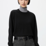 Uniqlo Свитер из мериносовой шерсти с круглым вырезом