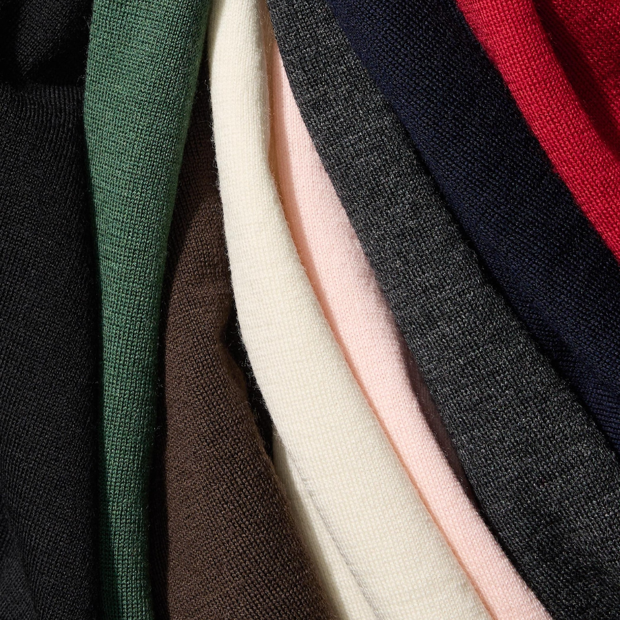 Uniqlo Свитер из мериносовой шерсти с круглым вырезом