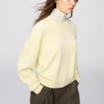 Uniqlo Хлопковый свитер с круглым вырезом