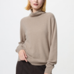 Uniqlo Кашемировый свитер-водолазка