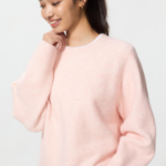 Uniqlo Свитер из пряжи «суфле» с круглым вырезом