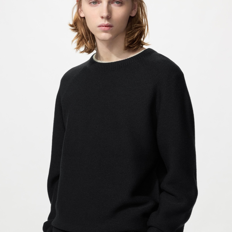 Uniqlo Свитер 3D с круглым вырезом