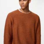 Uniqlo Свитер 3D с круглым вырезом
