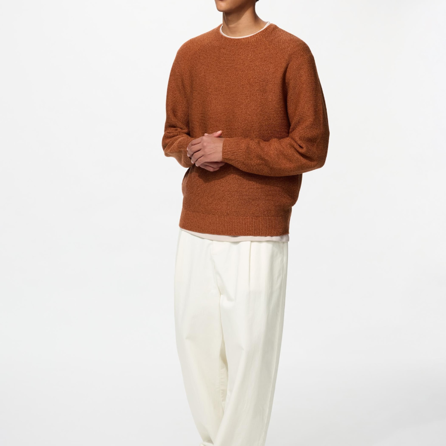 Uniqlo Свитер 3D с круглым вырезом