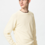 Uniqlo Свитер из шерсти ягнёнка с круглым вырезом