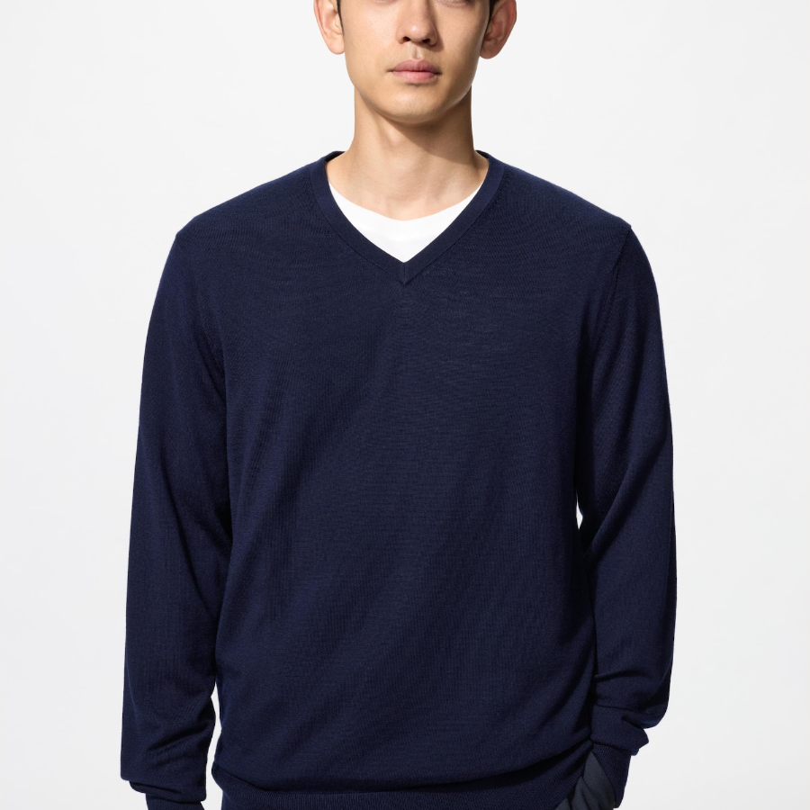 Uniqlo Свитер из шерсти мериноса с V-образным вырезом