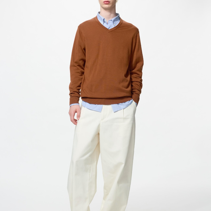 Uniqlo Свитер из шерсти мериноса с V-образным вырезом