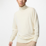 Uniqlo Шерстяной свитер с высоким воротником