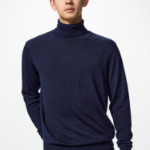 Uniqlo Шерстяной свитер с высоким воротником