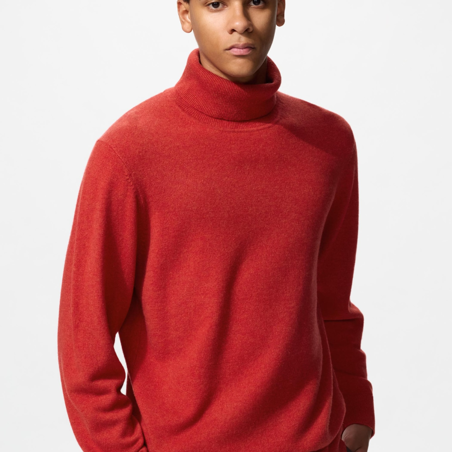 Uniqlo Кашемировый свитер с высоким воротником