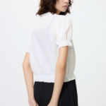 Uniqlo Хлопковая блузка с V-образным вырезом и короткими рукавами