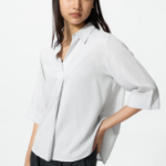 Uniqlo Полосатая блузка из вискозы с воротником и рукавами 3/4