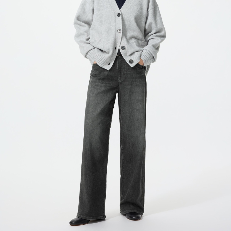Uniqlo EZY Wide Straight Jeans