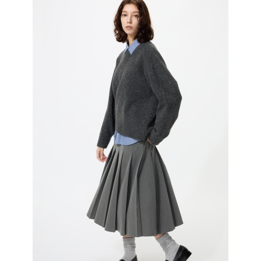 Uniqlo Wide Pleated Midi Skirt