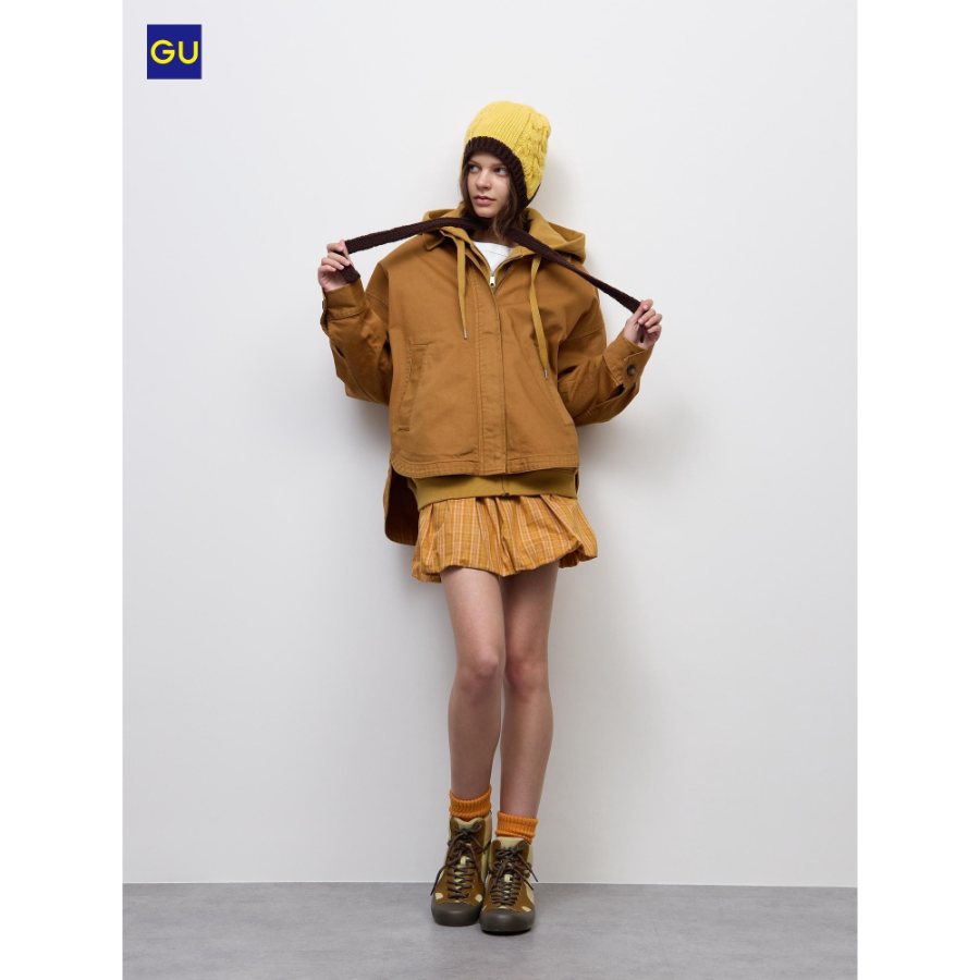 Uniqlo Low Waist Balloon Check Mini Skirt