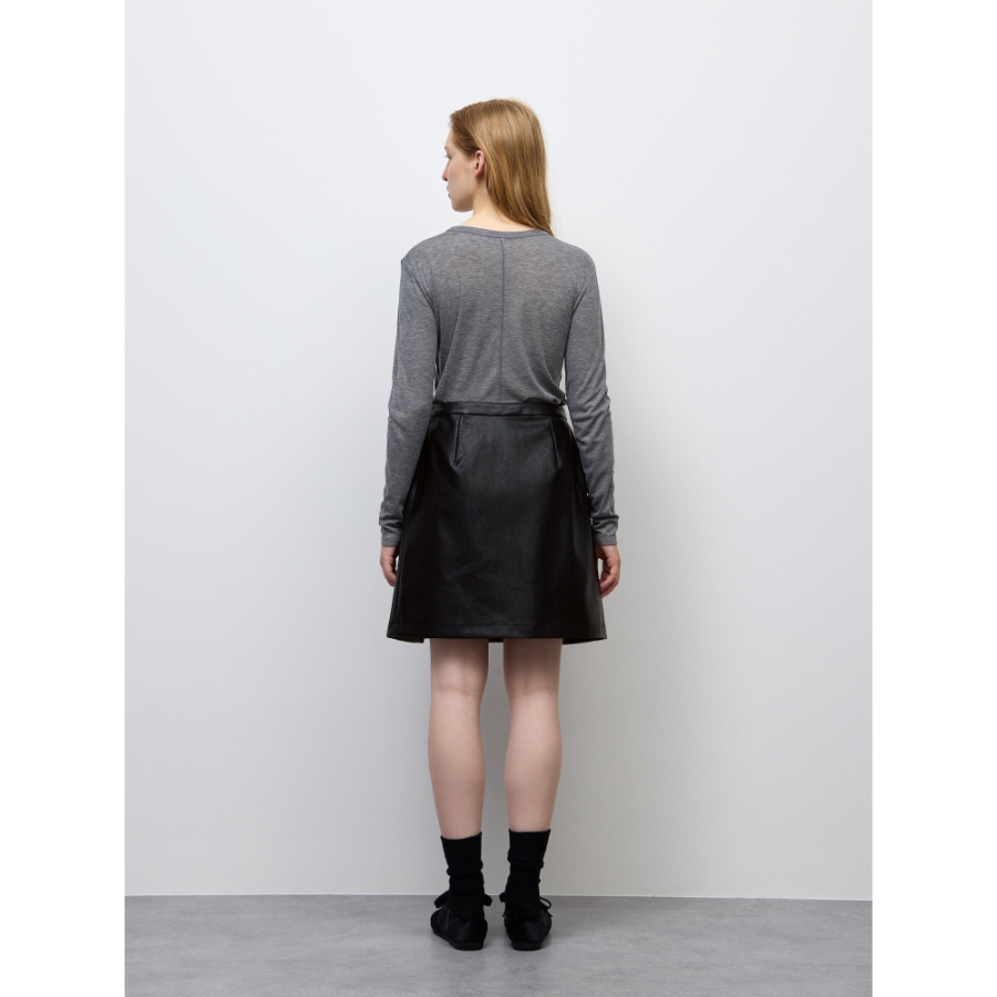 Uniqlo GU Box Pleats Skirt Fake Leather
