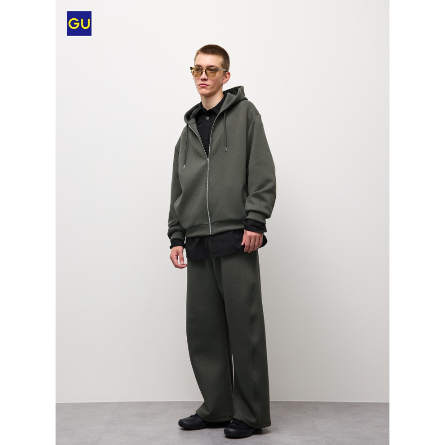 Uniqlo Smooth Sweat Barrel Leg Pants