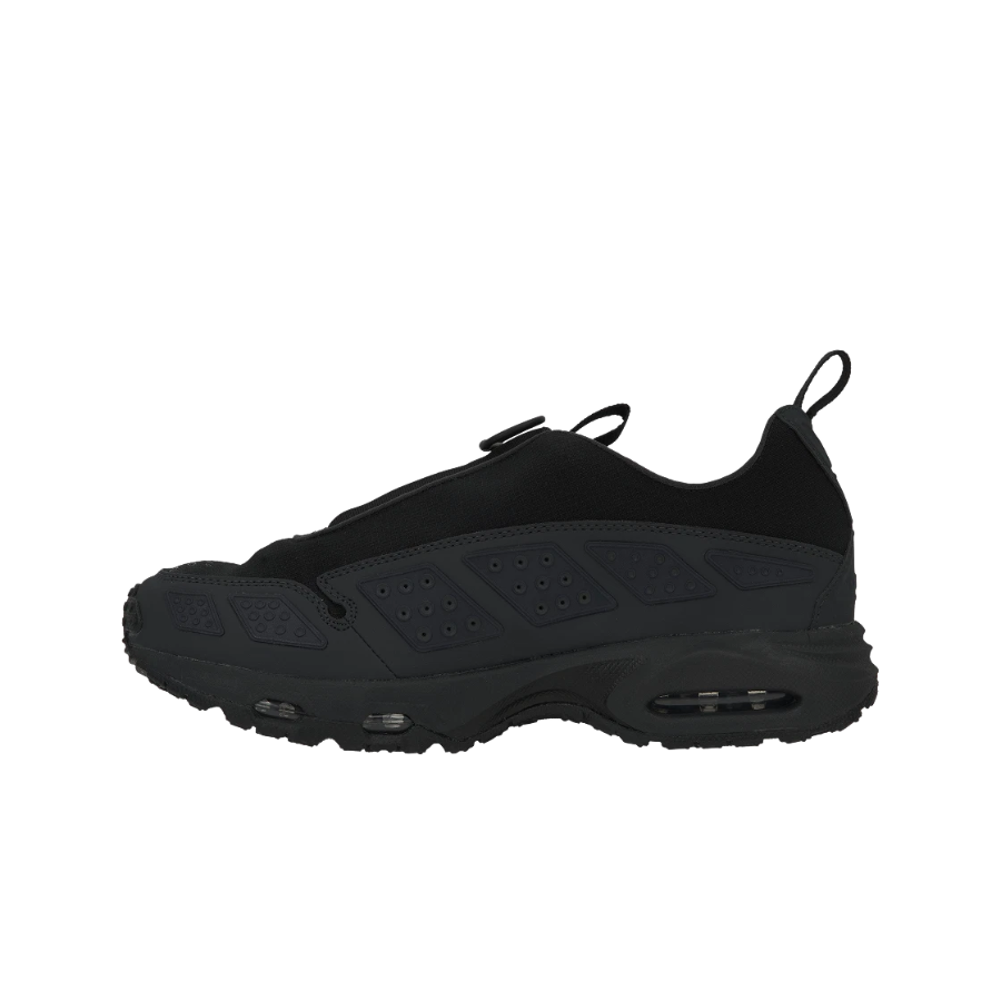(W) Nike Air Max SNDR Gore-Tex Black and Dark Smoke Grey